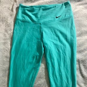 Mid rise Teal Nike Workout Capris